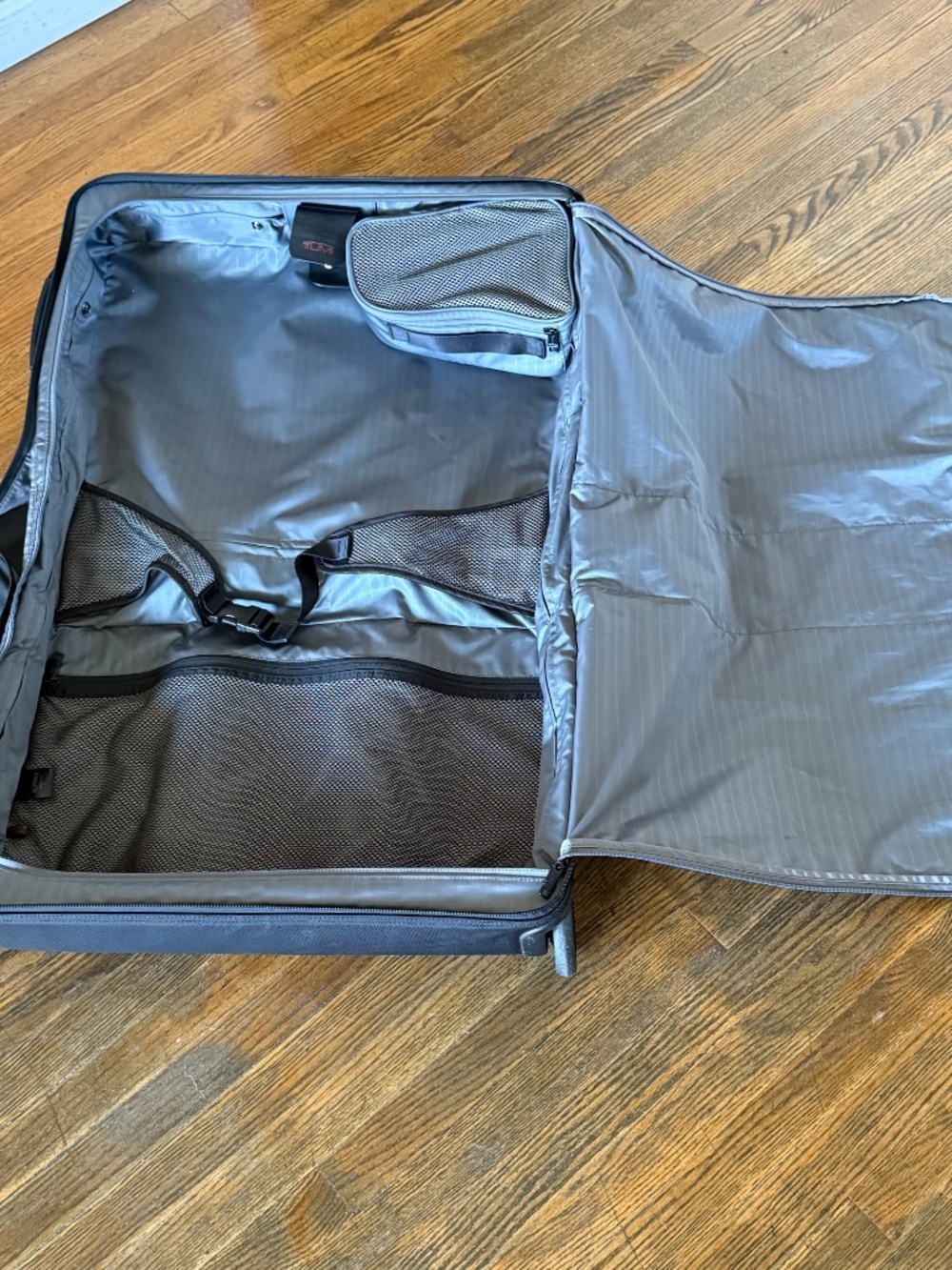 TUMI ALPHA 2 BLACK NYLON WHEELED CARRY ON - Picture 12 of 13